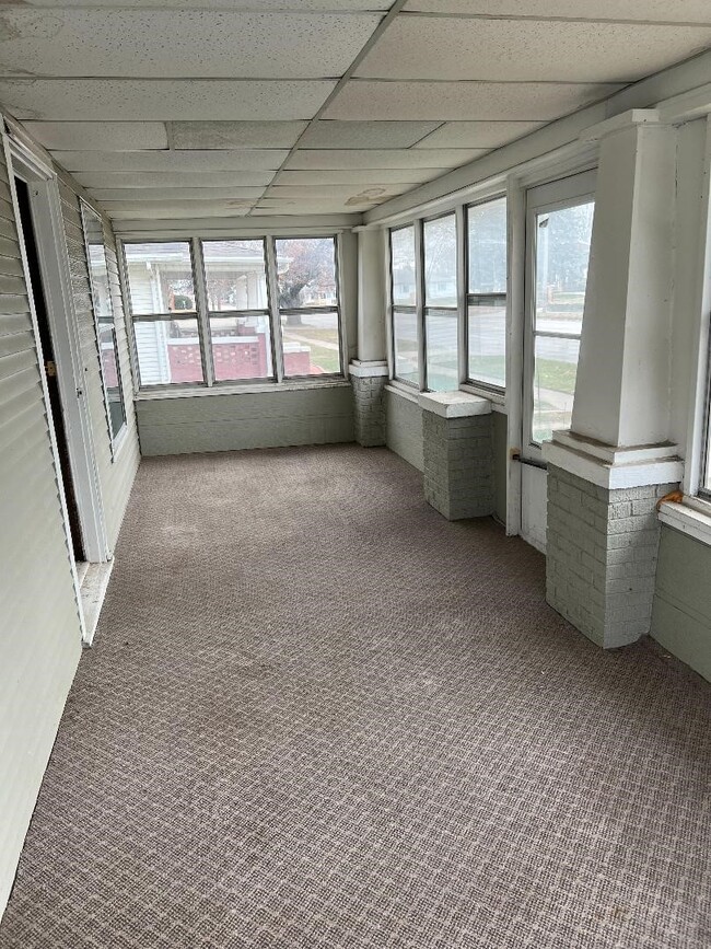 Front Porch - 2921 Avenue L