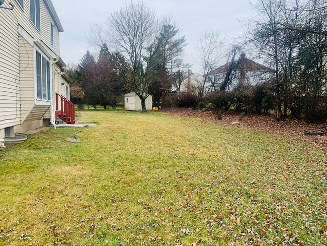 Building Photo - 10 Victoria Way