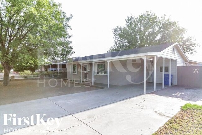 Building Photo - 3418 N 23rd Ave