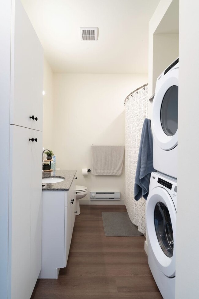Interior Photo - Harbor View Apartments