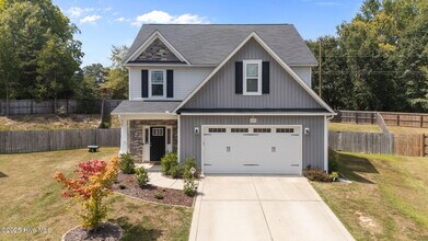 Building Photo - 620 Overland Ct
