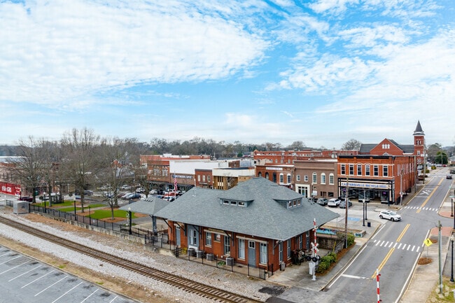 Retail and Restaurants in downtown