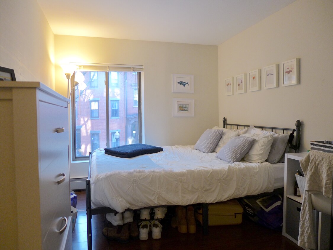 Foto principal - 32 E Springfield St