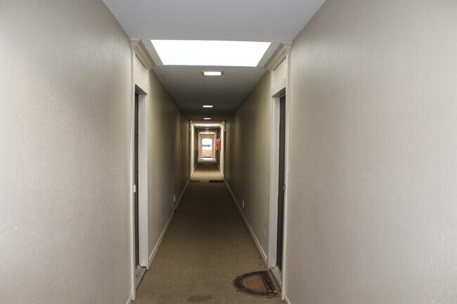 Foto del edificio - 4637 Wild Indigo St