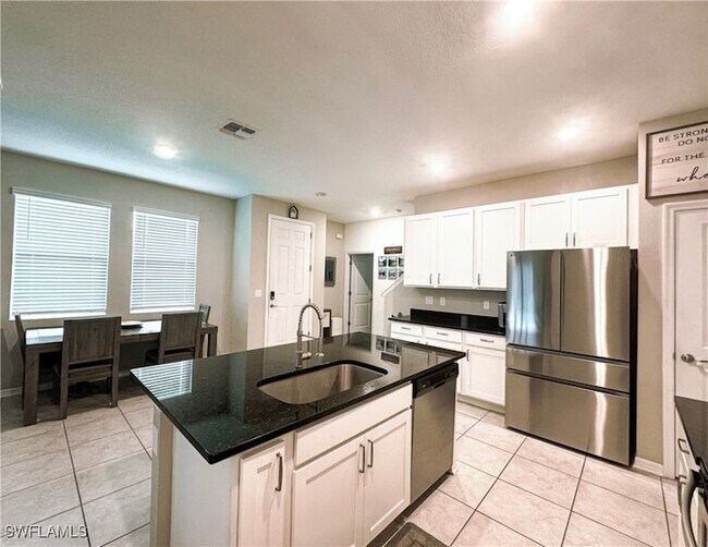Foto del edificio - 11524 Woodleaf Dr