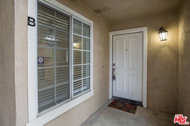 Building Photo - 3851 Amberly Dr