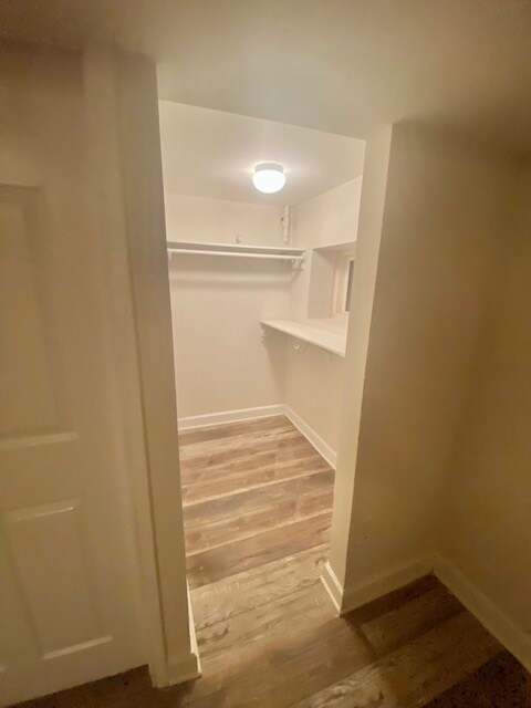 Foto del edificio - 611 Otis Pl NW
