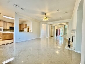 Building Photo - 2604 Hidden Creek Dr