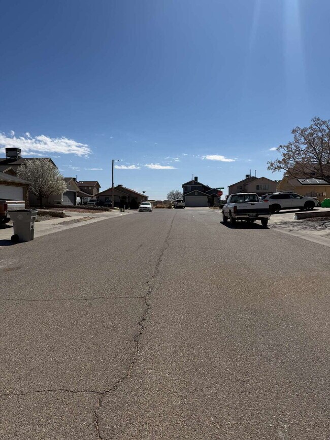 Building Photo - 14157 Tierra Delfin Dr