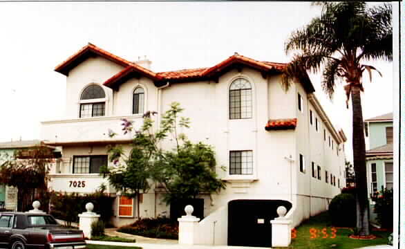 Building Photo - 7025 Flight Ave