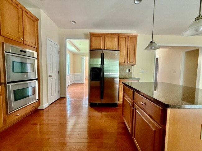 Building Photo - 410 Harkness Cir