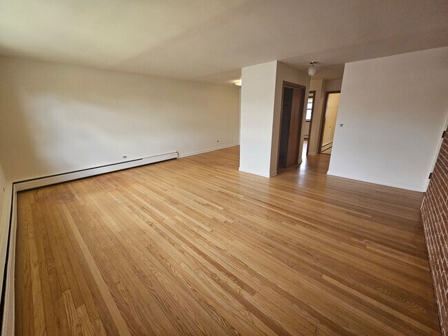 Foto del edificio - MCM Charming 1 Bedroom