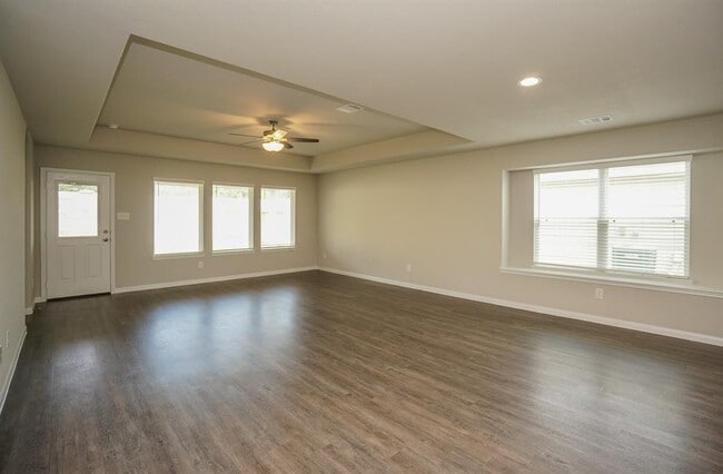Building Photo - 3331 Rosselli Brush Dr