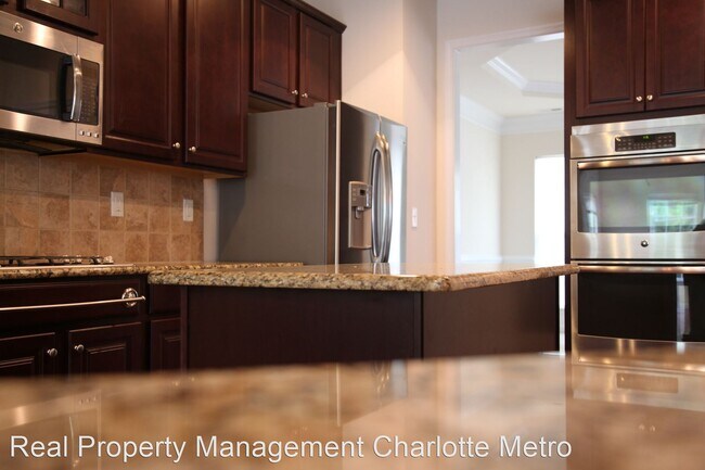 Building Photo - 4 br, 3 bath House - 2910 Arsdale Road
