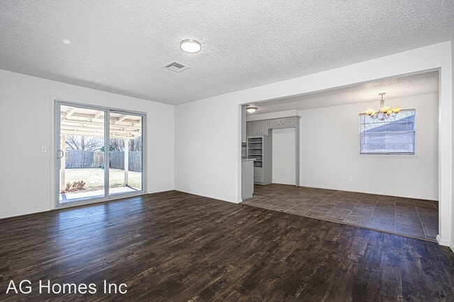 Building Photo - 4 br, 1.5 bath House - 3920 Dentwood Terr