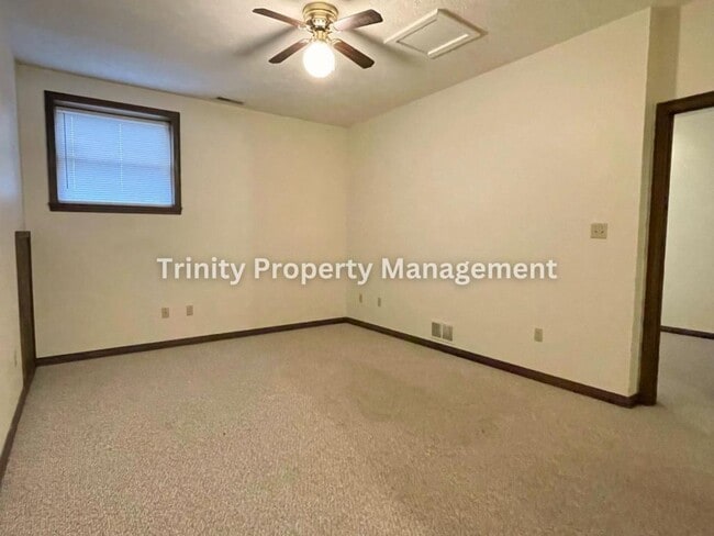 Foto del edificio - 1419 W Pike St