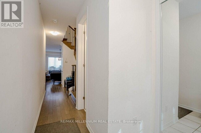 Building Photo - 8273-8273 Tulip Tree Dr