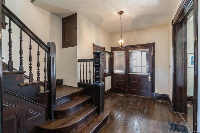 Building Photo - 3922 Castleman Ave