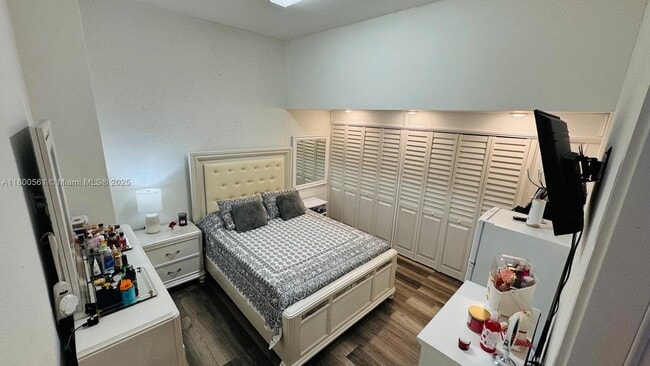 Foto del edificio - 761 SW 11th St