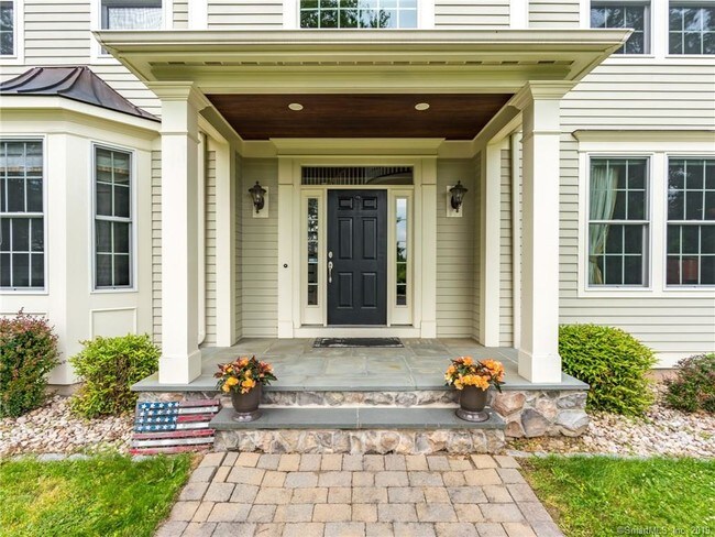 Building Photo - 87 Forest Hills Dr