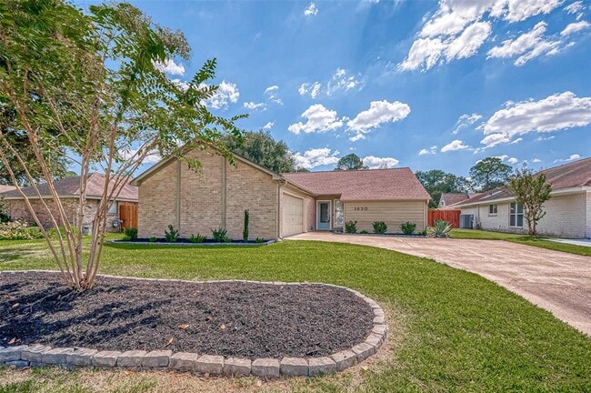 Building Photo - 1630 Earl of Dunmore St