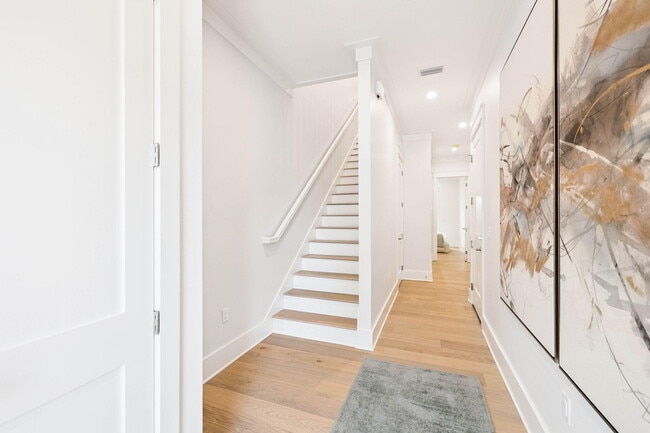 Building Photo - 45 Grove Townhomes Pl