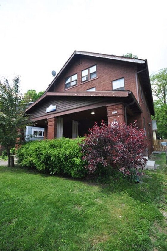 Foto principal - 1499 Perry St