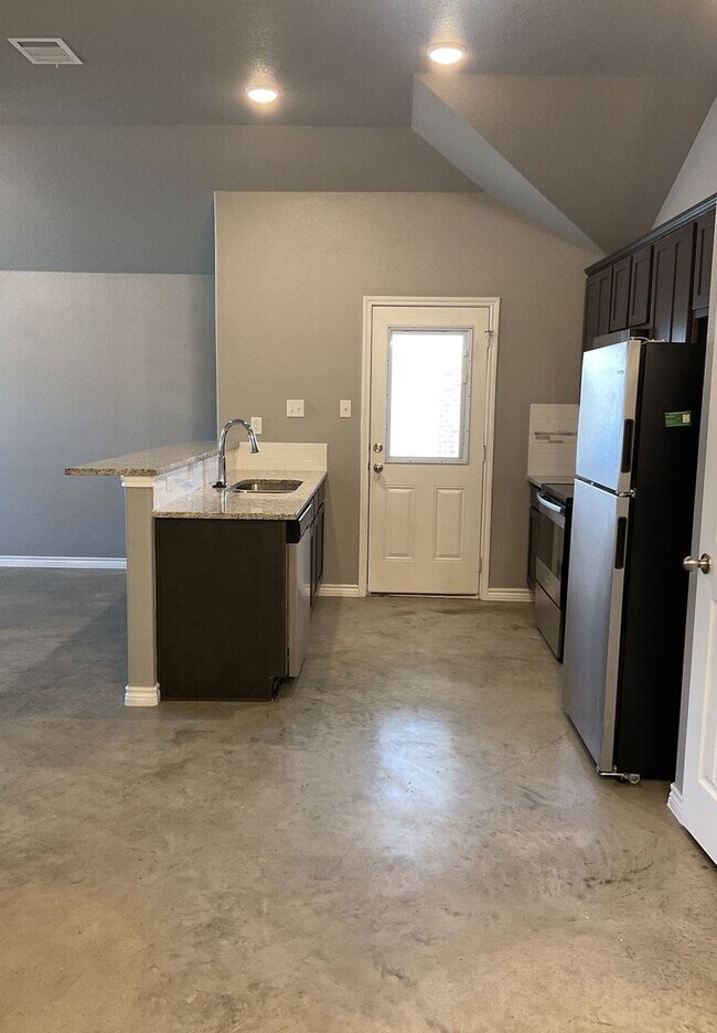 Building Photo - 1303 Liberation Ln