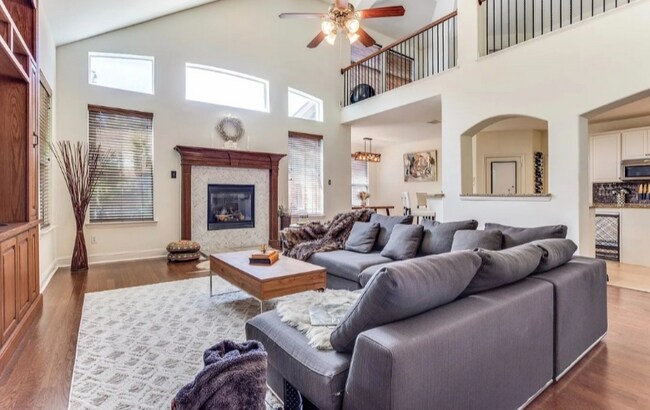 Building Photo - 2446 Chesterfield Rd