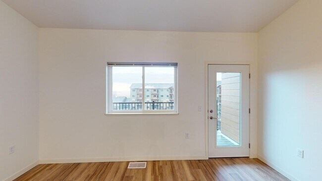 Living Room - Sage Meadow Apartments & Townhomes