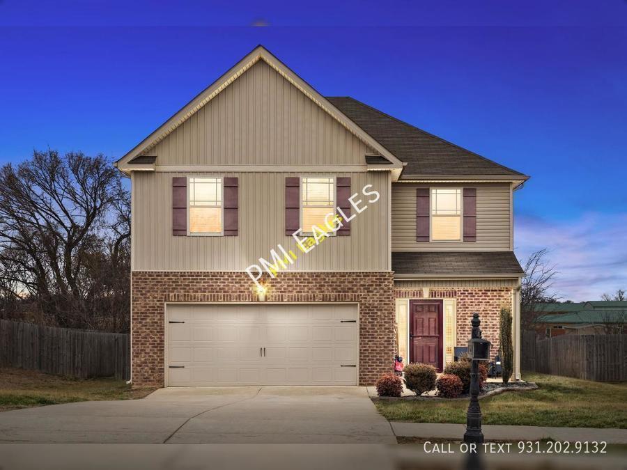 Immaculate Home House Rental in Clarksville, TN