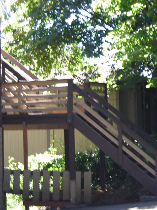 2636 SW Beaverton Hillsdale Hwy Unit B, Portland, OR 97239 Apartments