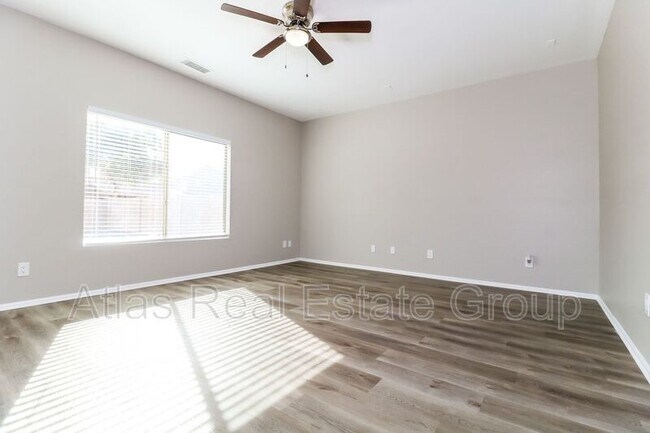 Building Photo - 13771 W Mauna Loa Ln