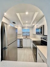 1330 Unit 5 - 1330 SW 47th Ter 1330 Unit 5 - 1330 SW 47th Ter