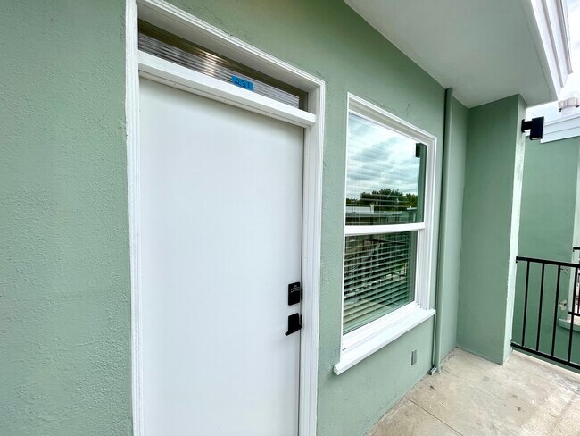 Foto del edificio - 10340-10360 Bellwood Ave