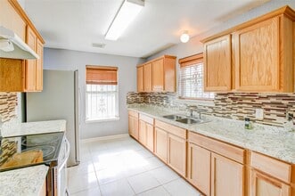 Building Photo - 11807 Greenmesa Dr