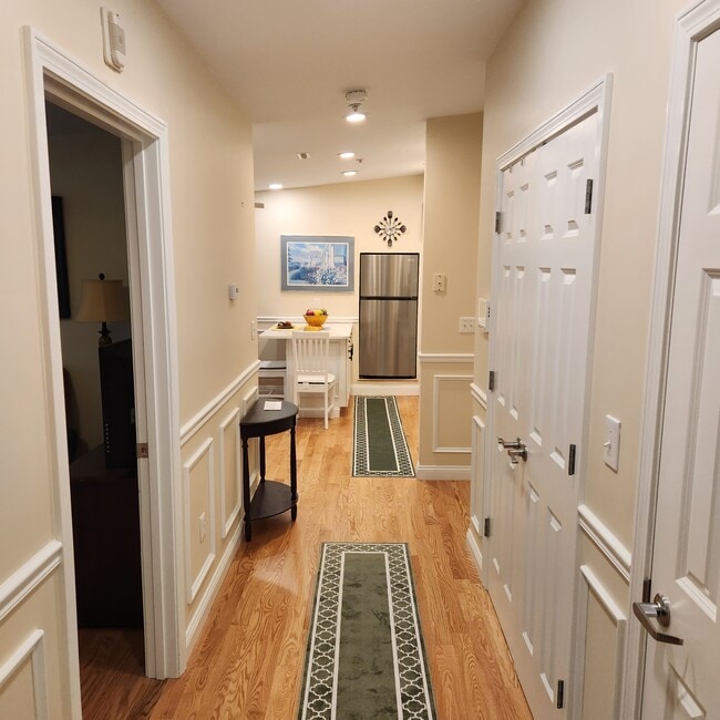 Building Photo - Chestnut Hollow Apartments