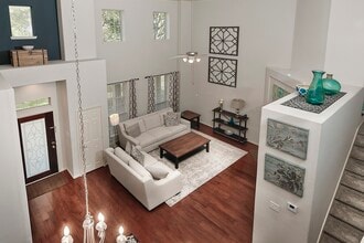 Building Photo - 43 Crocus Petal St