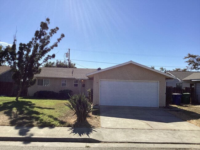 Building Photo - NOW AVAILABLE!! Very Nice Home In Gustine