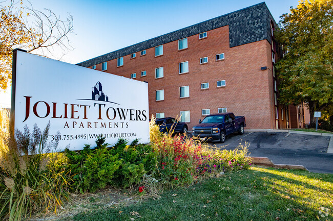 Property Sign - Joliet Towers