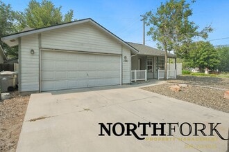 Building Photo - 1421 S Michigan Ln