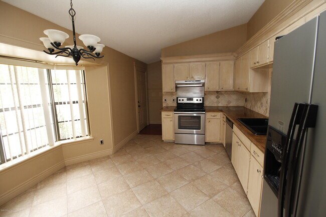 Building Photo - 1361 Lamplighter Dr NW