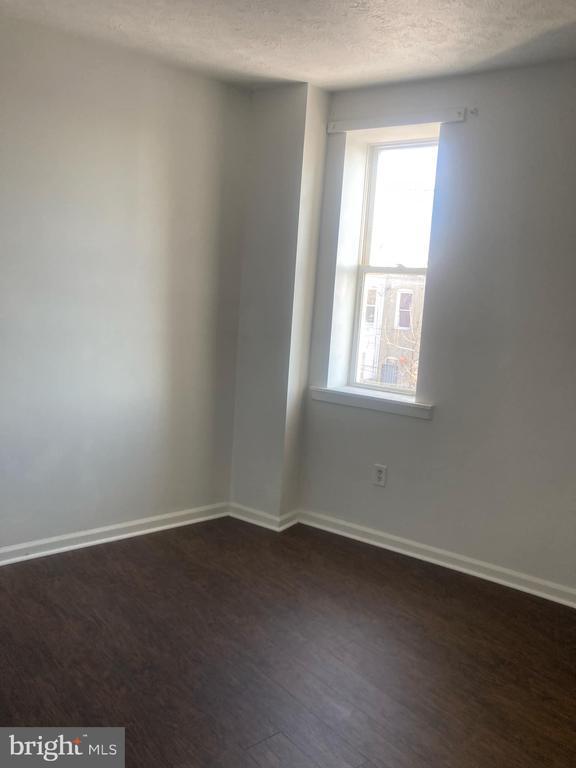 Foto del edificio - 2671 St Benedict St