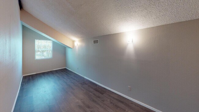 Foto del edificio - 1705 Cushing Park Dr