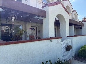 Building Photo - 231 Camino Toluca