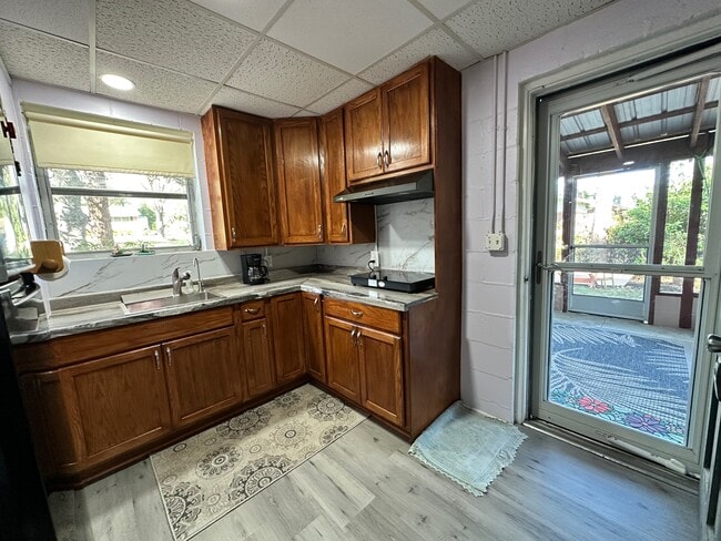 Photo - 923 Abbiegail Dr House