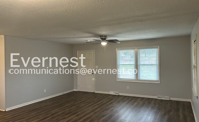 Foto del edificio - 4026 Angus Dr