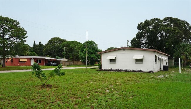 Building Photo - 3570 72nd St N