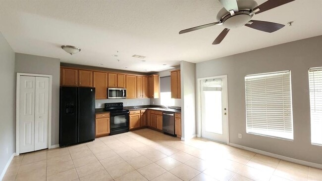 Building Photo - 9663 Biscotti Ave