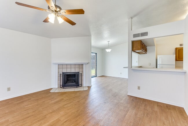 Building Photo - 6625 Brookhaven Trail